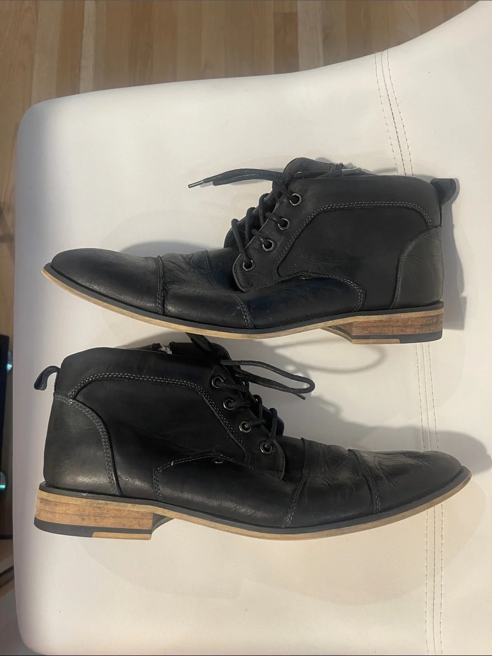Steve Madden Black Leather Chukka Boots